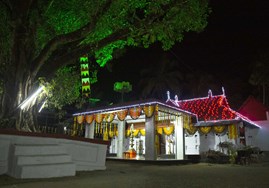 ശ്രീ തത്തകുളങ്ങര  ഭഗവതി ക്ഷേത്രം.